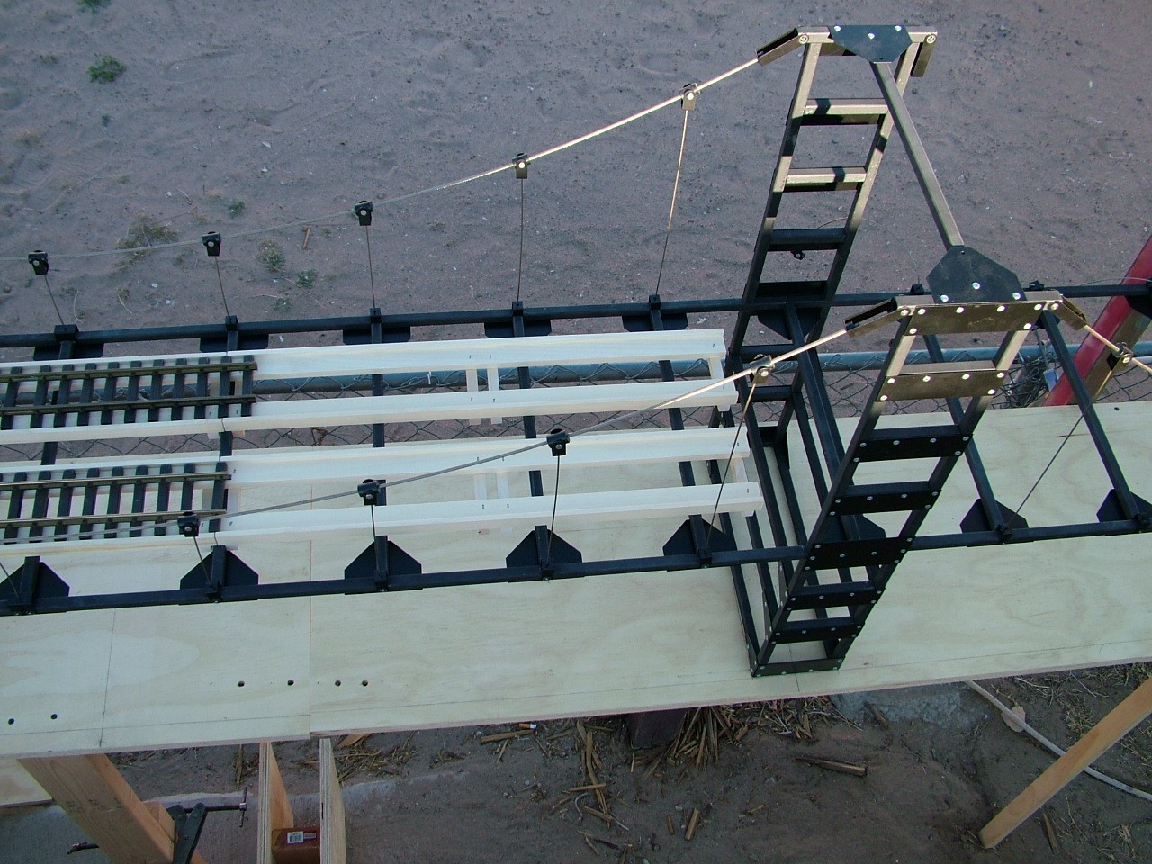 SCALE DUAL TRACK CABLE SUSPENSION BRIDGE, LGB,ARISTO,USA TRAINS