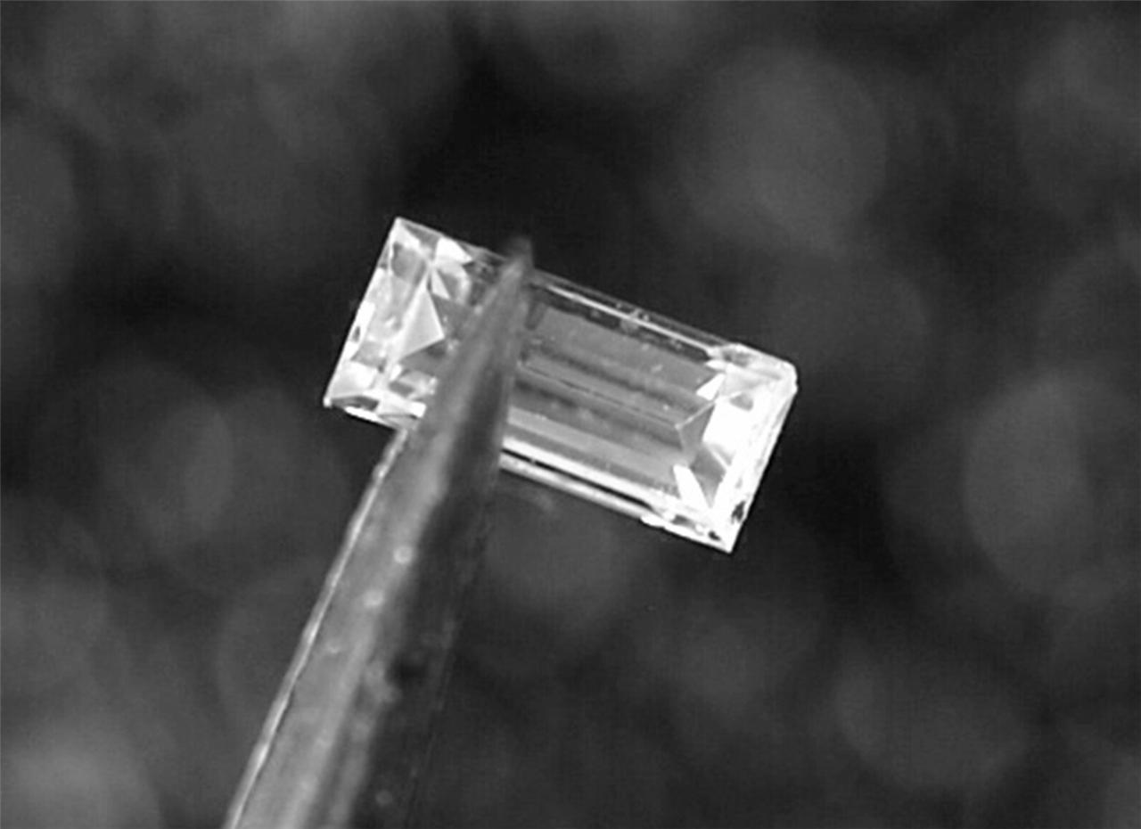 LOOSE BAGUETTE CUT REAL DIAMONDS 5mm x 1.47mm. 2.60mm x 1.19mm. H & VS