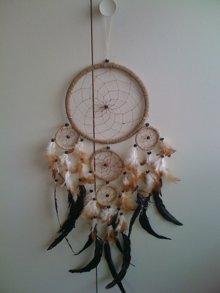 DREAMCATCHER - New!!  NATURAL STRING, 20cm diametre**