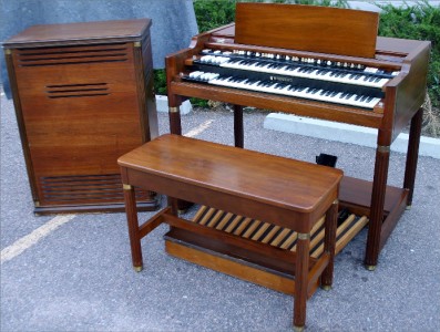 Hammond B3000