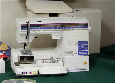 Husqvarna/Viking 1+ 1250 + Embroidery/Sewing Machine + Many Accessories