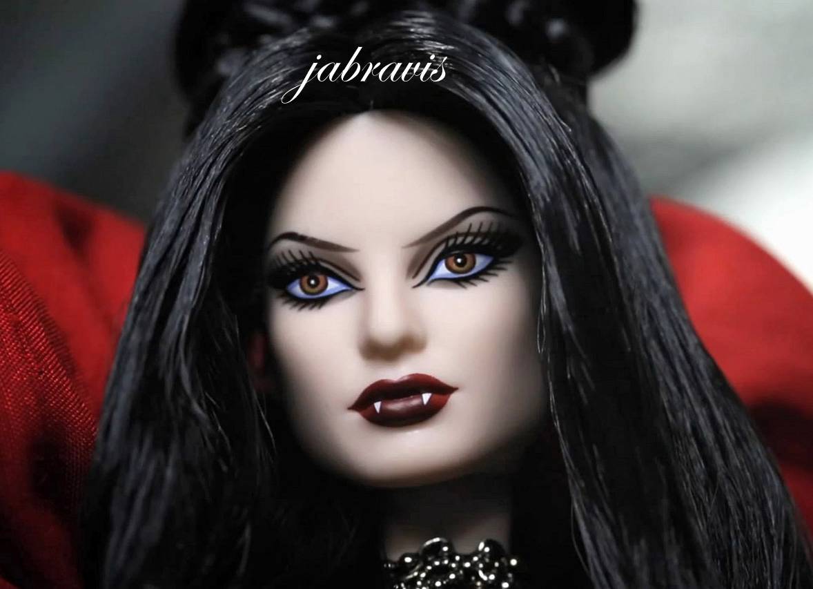 *IN HAND!* -- 2013 DIRECT EXCLUSIVE Barbie Collector HAUNTED BEAUTY VAMPIRE Doll1178 x 853