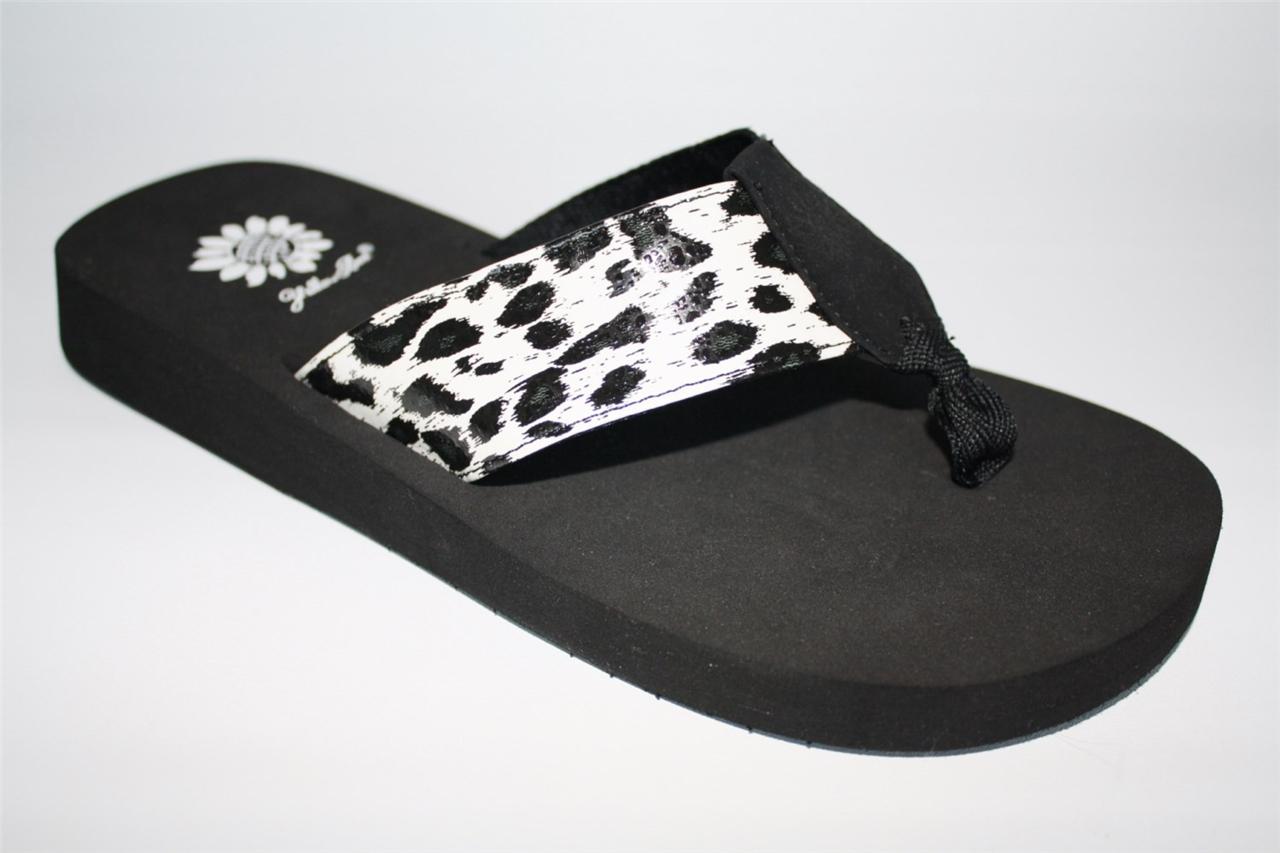 Womens YELLOWBOX Yellow Box SIMBA Thong Sandal Flip Flops Black White