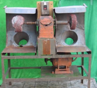 Buffer dust hood
