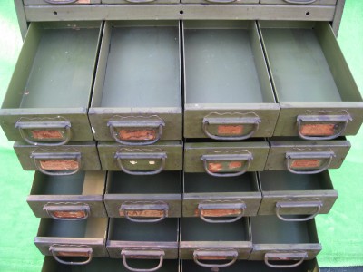 OLD VINTAGE STEEL METAL CABINET 26 DRAWER PARTS HARDWARE STORAGE BIN ORGANIZER | eBay
