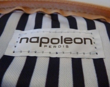 Napoleon Makeup on Napoleon Perdis Gold Makeup Cosmetics Bag Brand New 100 Genuine   Ebay