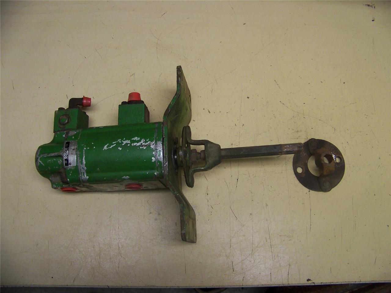 JOHN DEERE 1020 2020 2030 2440 TRACTOR USED SMALL ALUMINUM HYDRAULIC