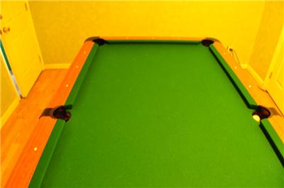 chicagoan pool table