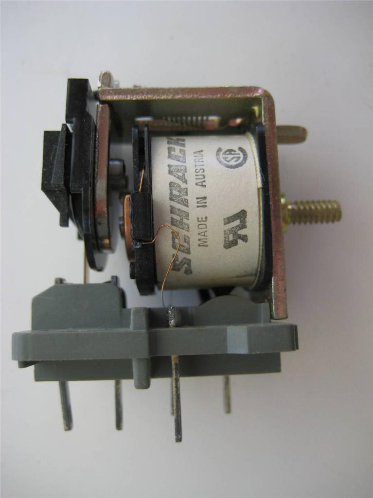 1X Relé de tornillo CA5A10/24 o CA5A10/110 SPDT abierto 24 110 V CA 120 R06-5A10 NOS - Imagen 2 de 3