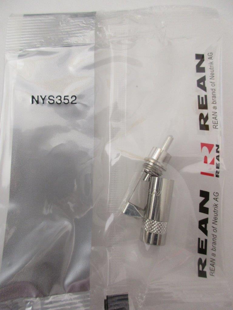 2x NEUTRIK RCA Phono plug, PCB Mount Jack OR Jack to Jack Adapter Male Female - Picture 2 of 4