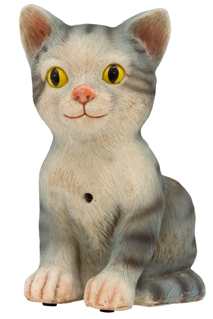 cat toy that makes noise