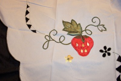 Set Strawberry Strawberries Swag Valance And Kitchen Curtains On