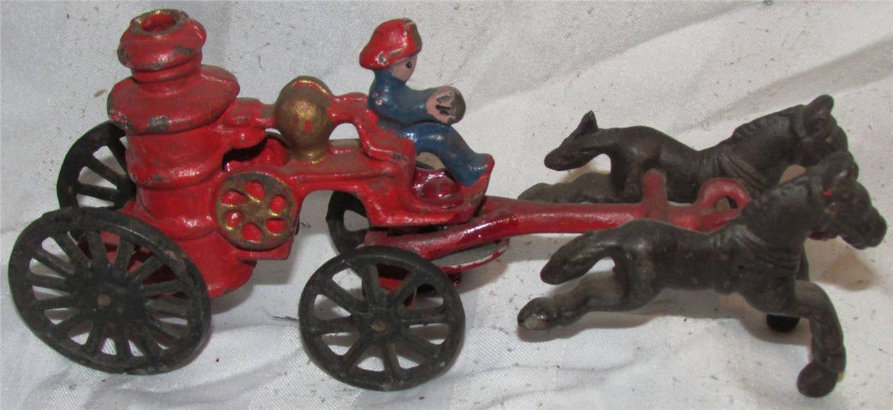 Rare Vintage Cast Iron Horse Drawn Steamer Pumper Fire Truck with