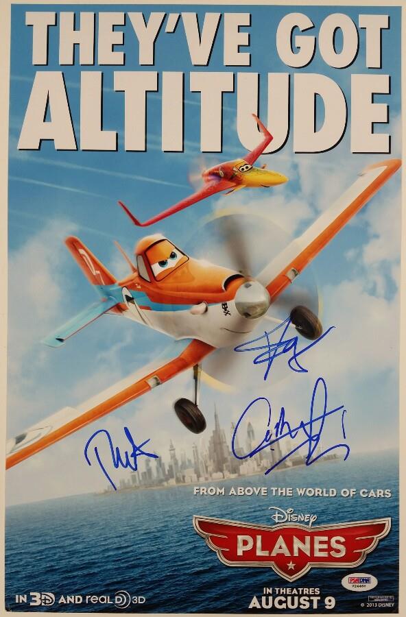 DISNEY'S PLANES Cast signed 11x17 Photo Smith + Gabriel Iglesias + Cook PSA/DNA - Picture 1 of 2