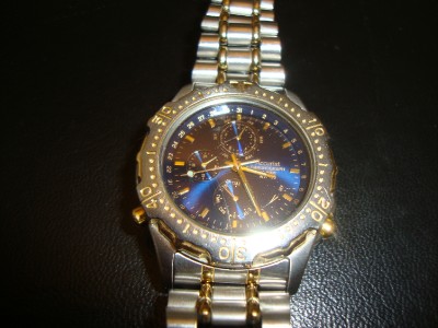accurist chronograph alarm wr100