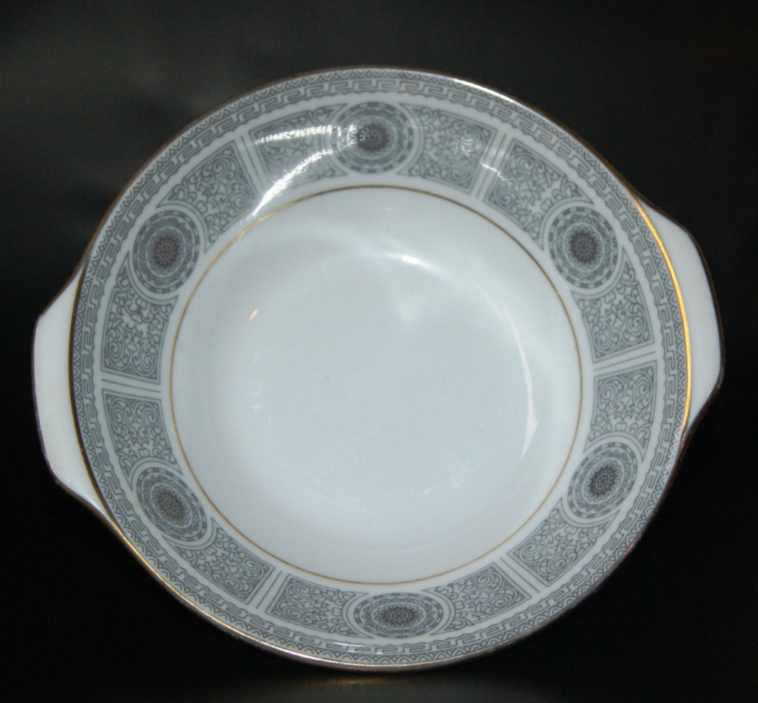 Noritake-Nile-6719-lugged-handle-cereal-bowl