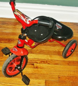huffy lightning mcqueen tricycle