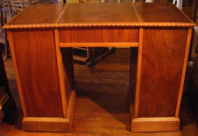  about Antique Vintage Wood Small Student Writing Office Computer Desk
