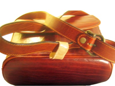 OROTON AUSTRALIA Burgundy Soft Cowhide Leather NEW Messenger Cross Body Bag | eBay