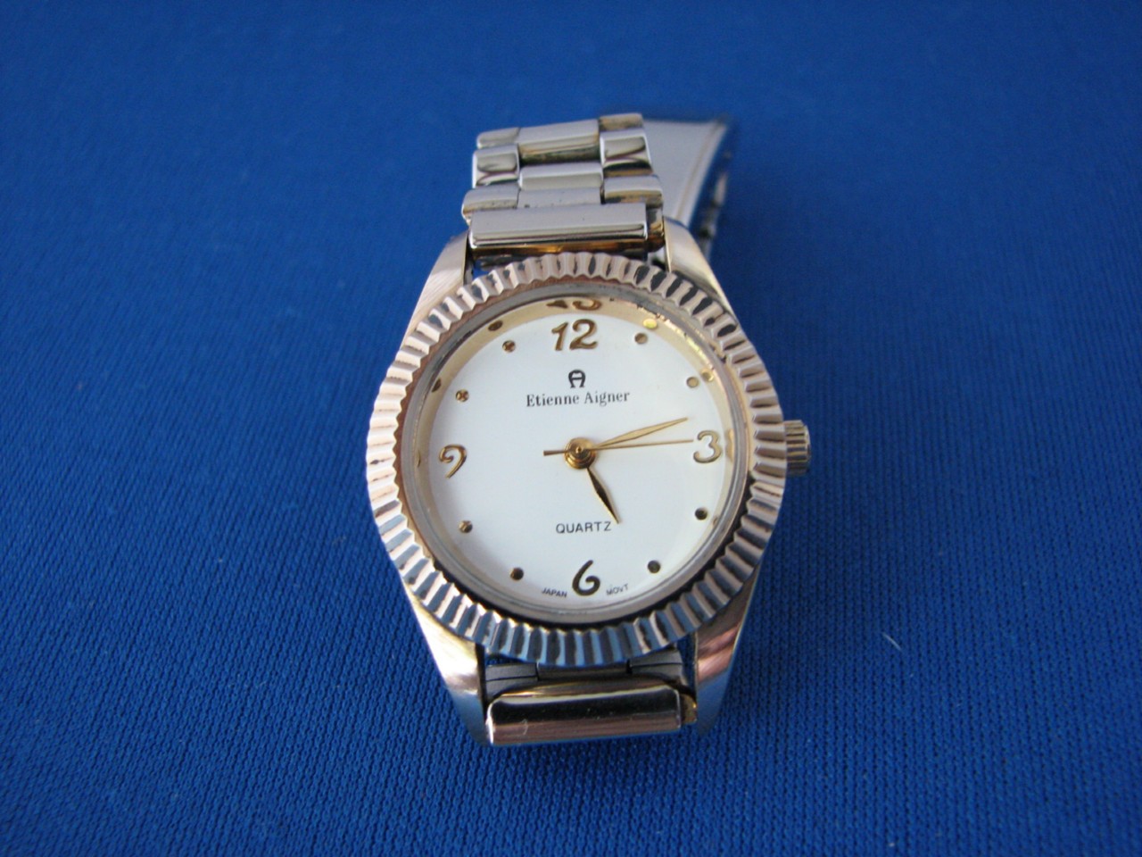 etienne aigner watch price