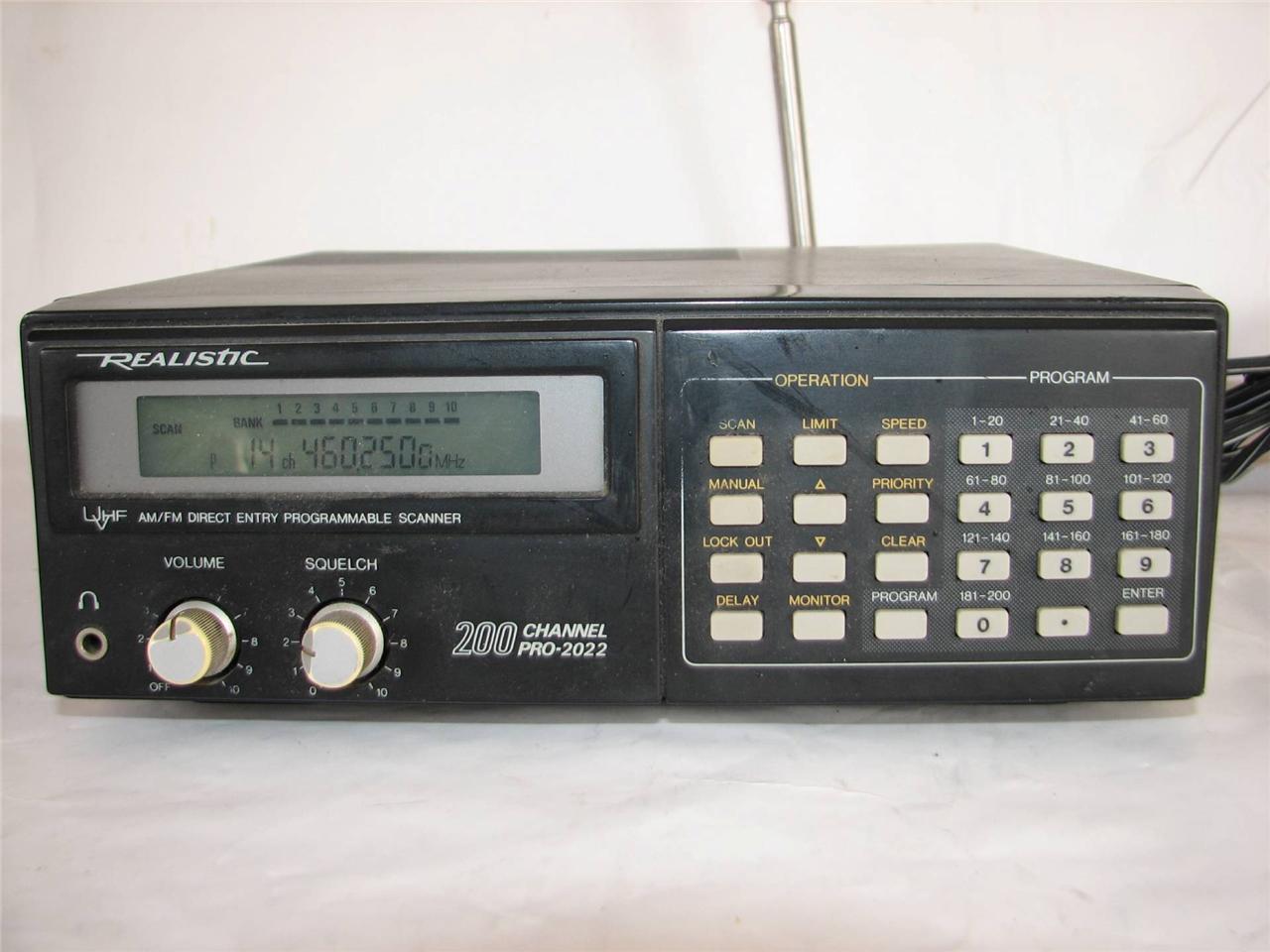 RADIOI SHACKREALISTIC DIRECT ENTRY PROGRAMMABLE SCANNER 200 CHANNEL