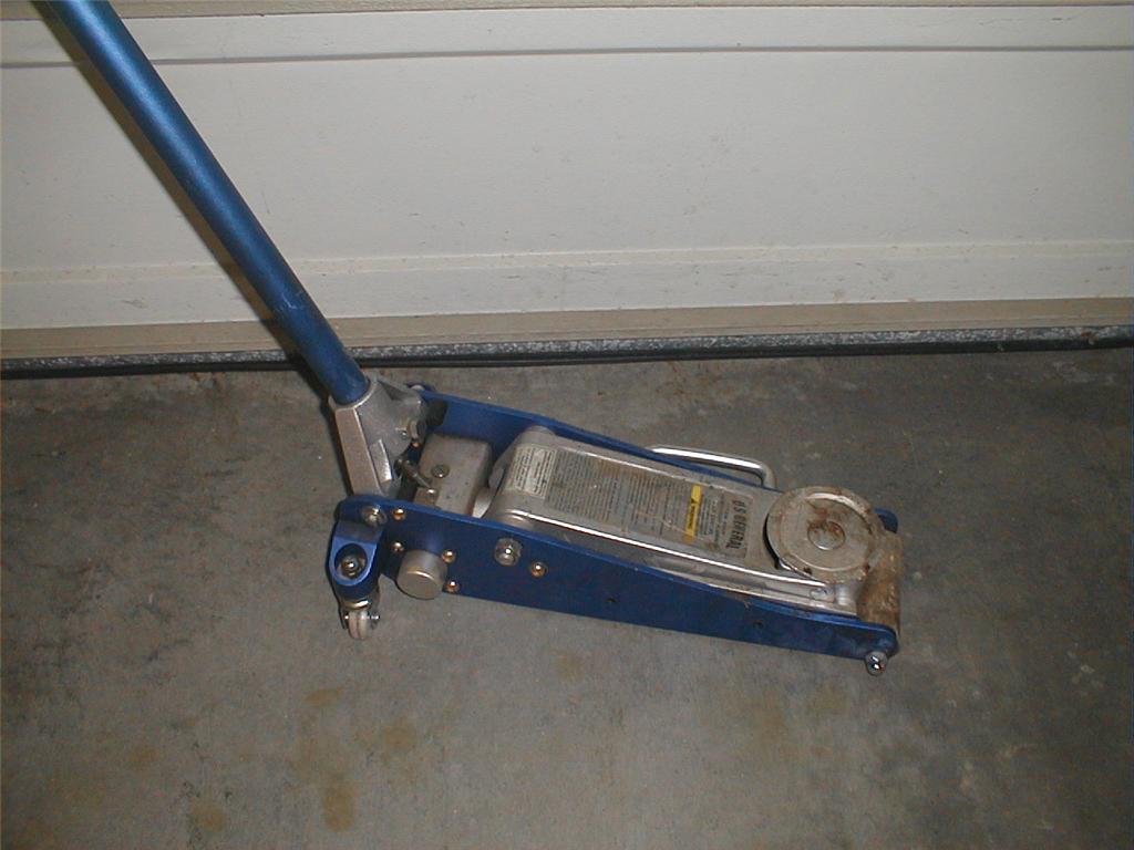 3000 Pound Aluminum Racing Floor Jack Auto Car 1 5 Ton On Popscreen