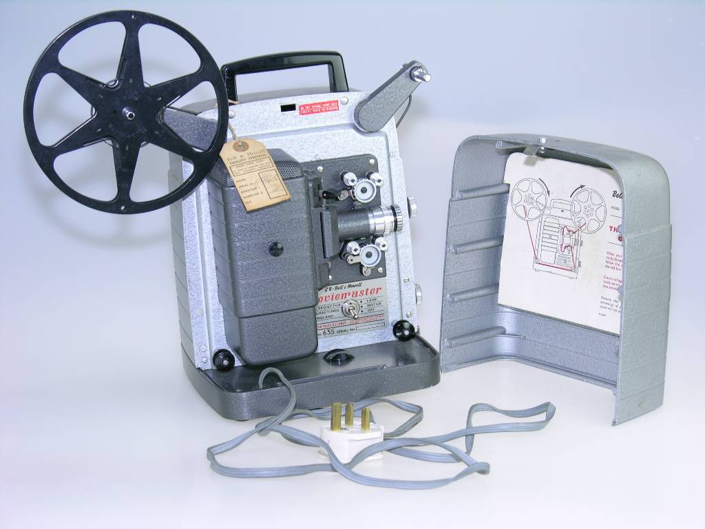 Bell & Howell Moviemaster Standard 8mm Projector Model 635 with