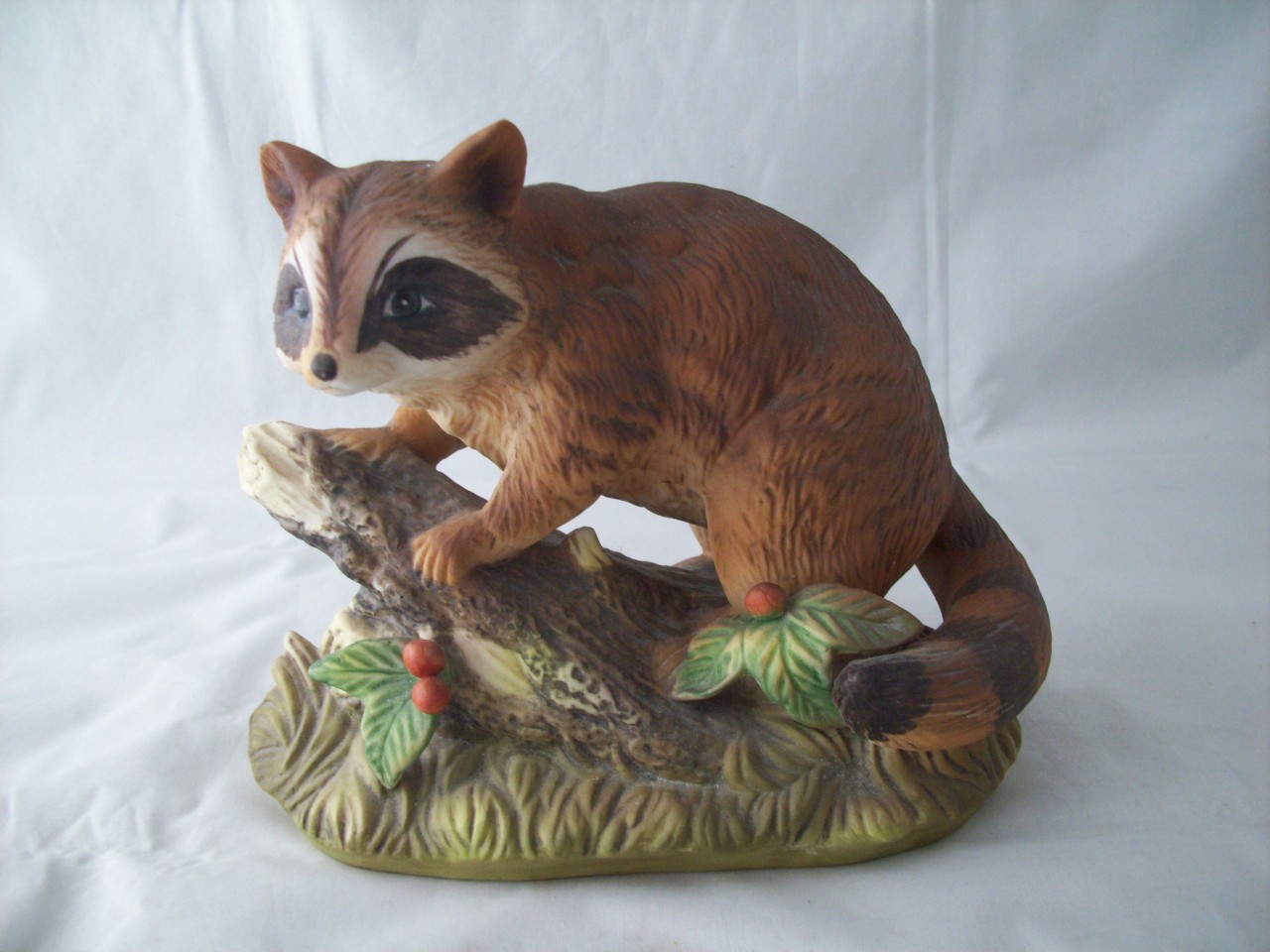 homco raccoon