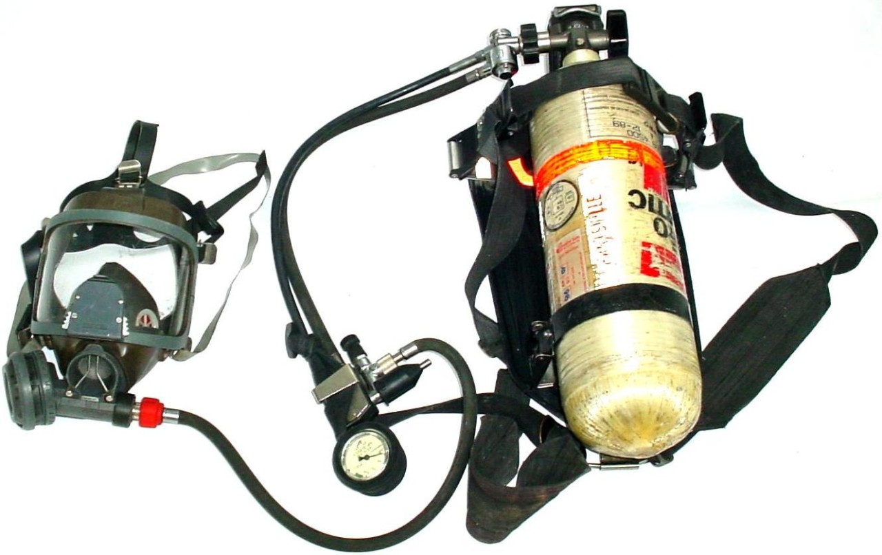Interspiro 4500 PSI SCBA Air Pack, Mask, Harness and Cylinder Fireman