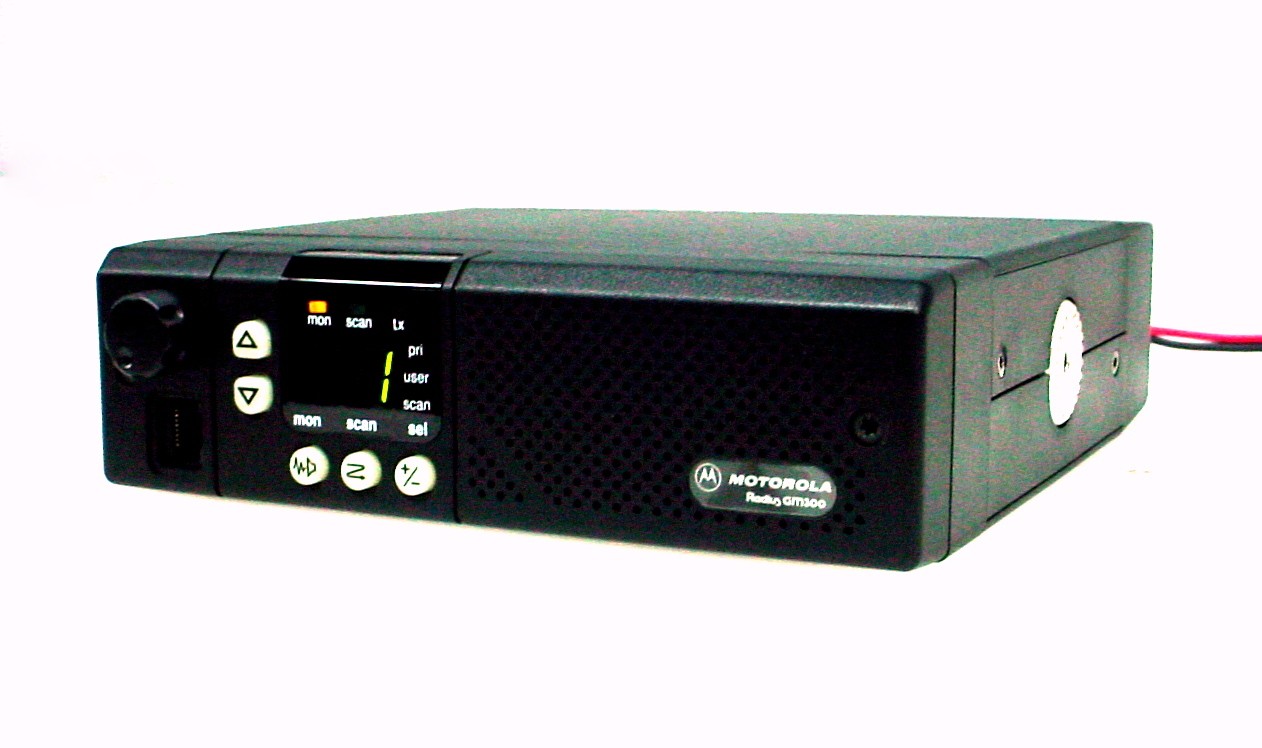 MOTOROLA UHF 16CH 10W RADIO RADIUS GM300 M04GMC29C3AA eBay
