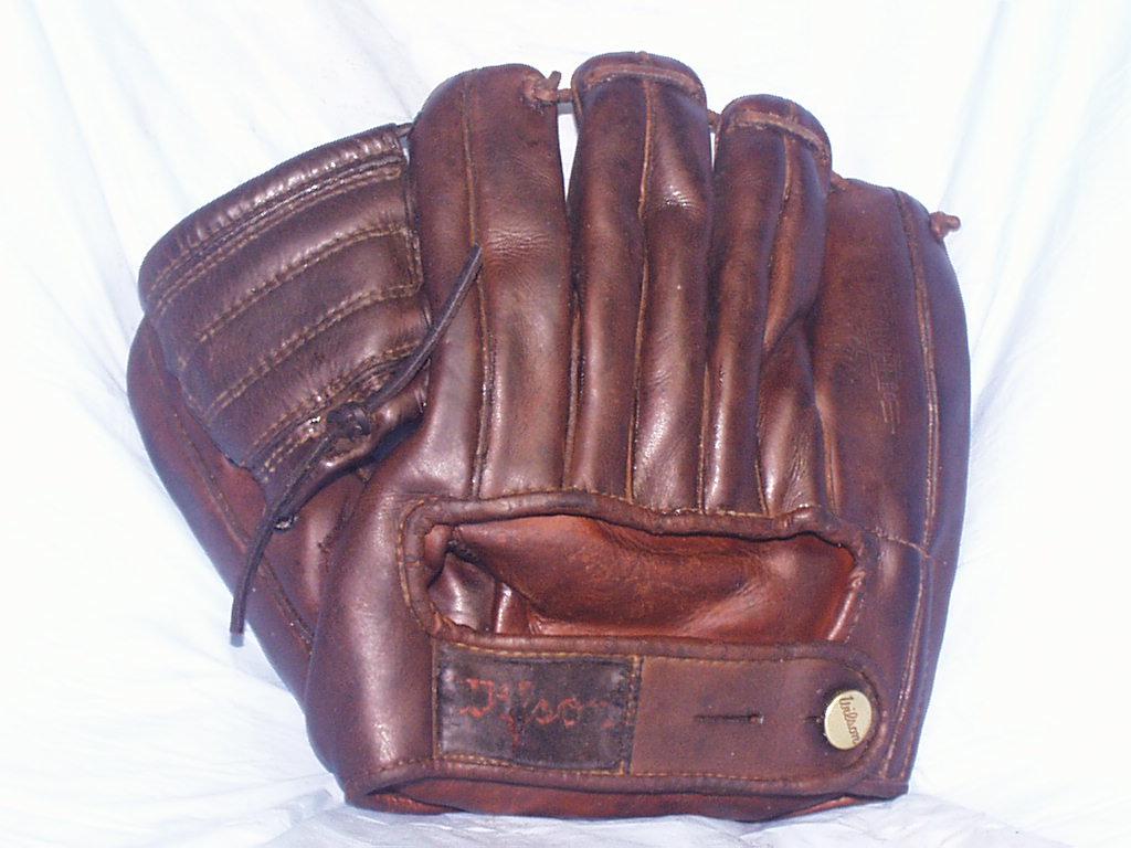Vntage c'51 Top-Line G Kell Wilson A2072 Baseball Glove
