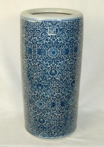 ... Umbrella /Fireplace/Towel Holder (iron can easily be spray painted