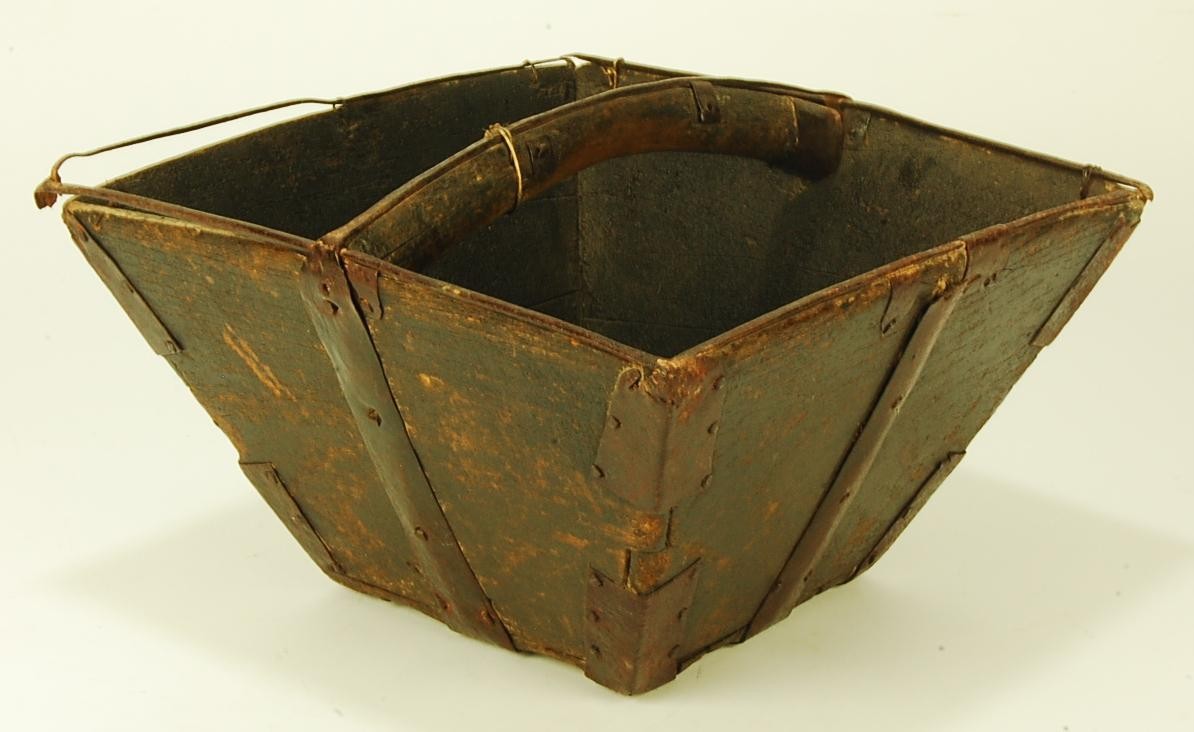 VINTAGE ASIAN CHINESE WOOD RICE BUCKET Lg Decorative