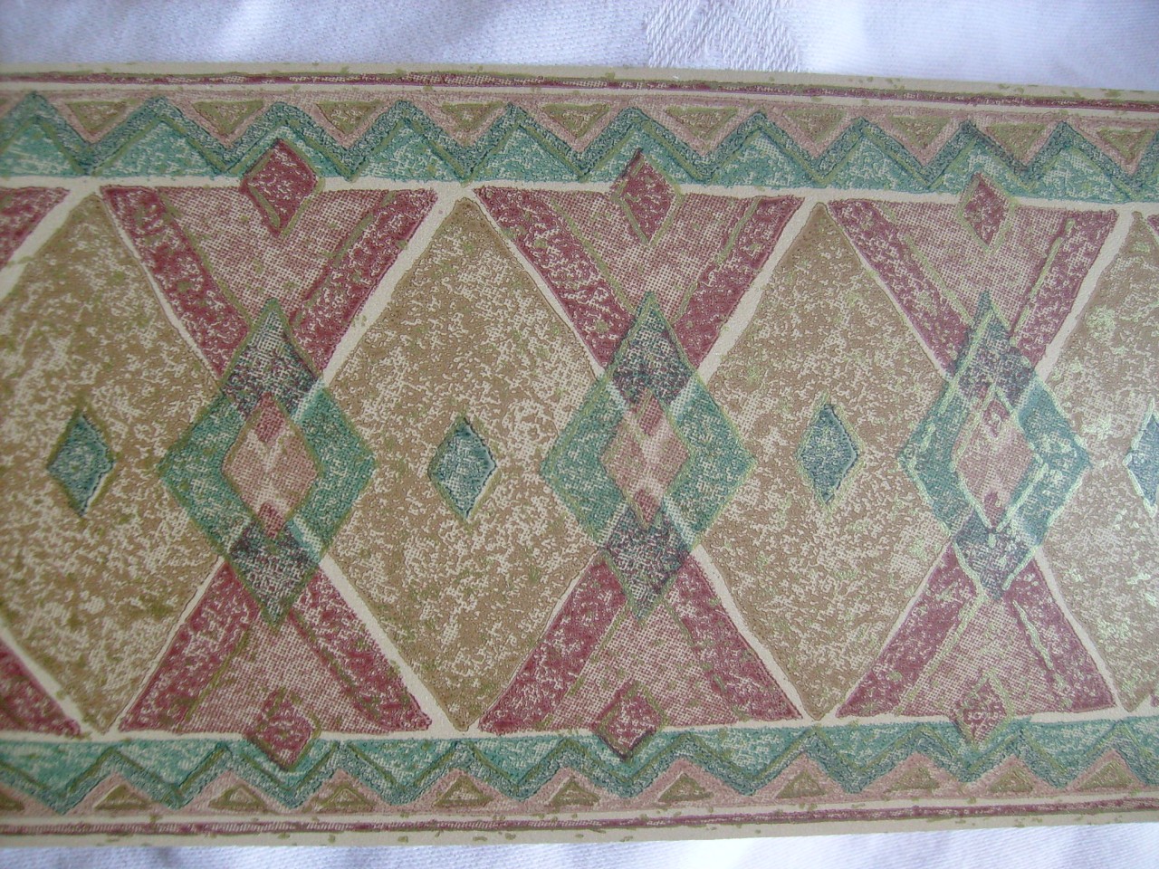 GOLD BURGUNDY JEFF BANKS WALLPAPER BORDERS BN 10.3 CM eBay