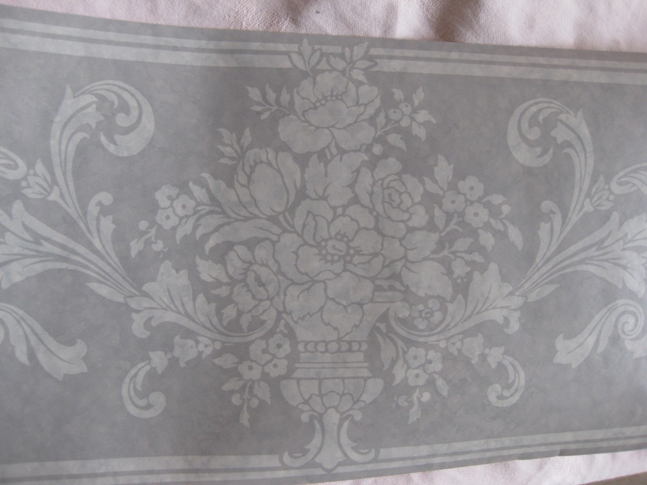 GREY WHITE CLASSIC WALLPAPER BORDERS BN eBay