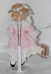 minnie pearl doll