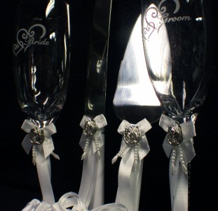 Country Western Wedding Cake Topper Lot Glasses Knife Server Garter