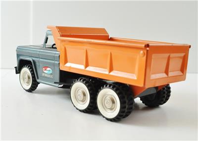 structo hydraulic dump truck
