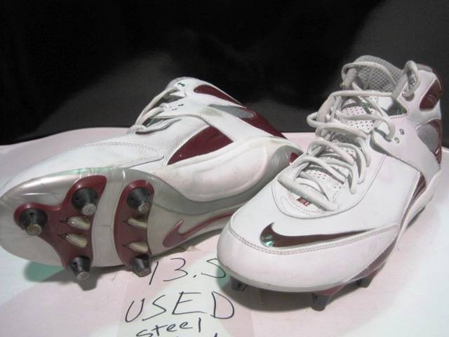 Football shoes with sales removable cleats
