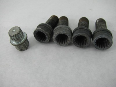 volkswagen jetta wheel lock key  plastic greenhouse gumtree