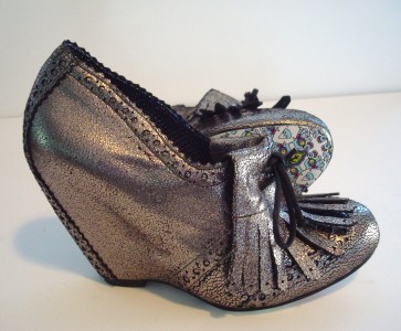 IRREGULAR CHOICE