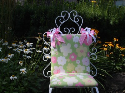 Child Upholstered Chair on Kids Furniture Upholstered Chair White Wrought Iron New   Ebay