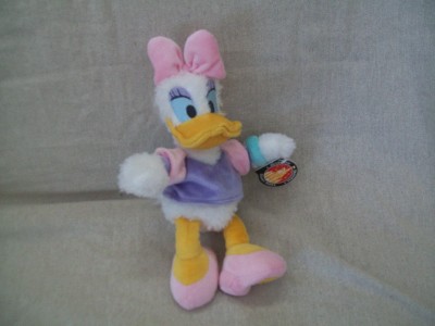 Daisy+duck+disney+world