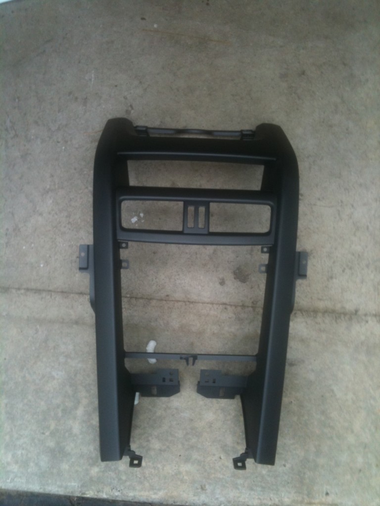 Center console for sale P/N 92181991 80 shipped Pontiac G8 Forum G8