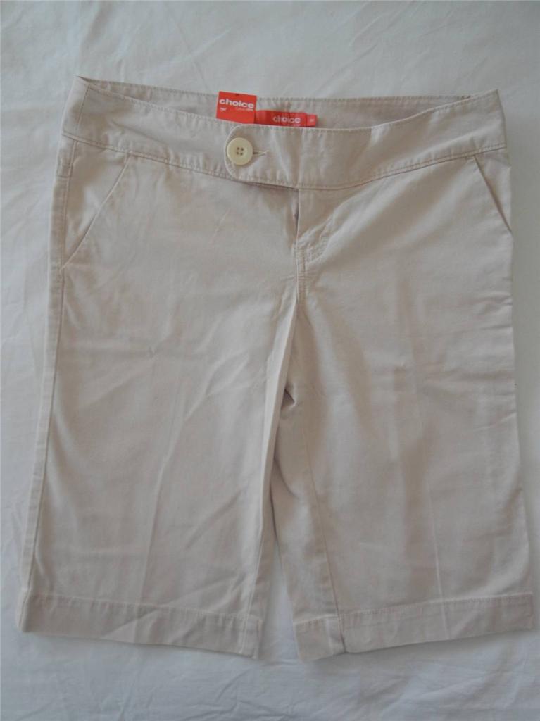 After we find it: Put together outfits for any occasion with juniors pants and leggings From formal trousers to casual capris, you'll look and feel fantastic in juniors' pants. Build a diverse collection of bottoms with the latest pants and juniors' skirts.