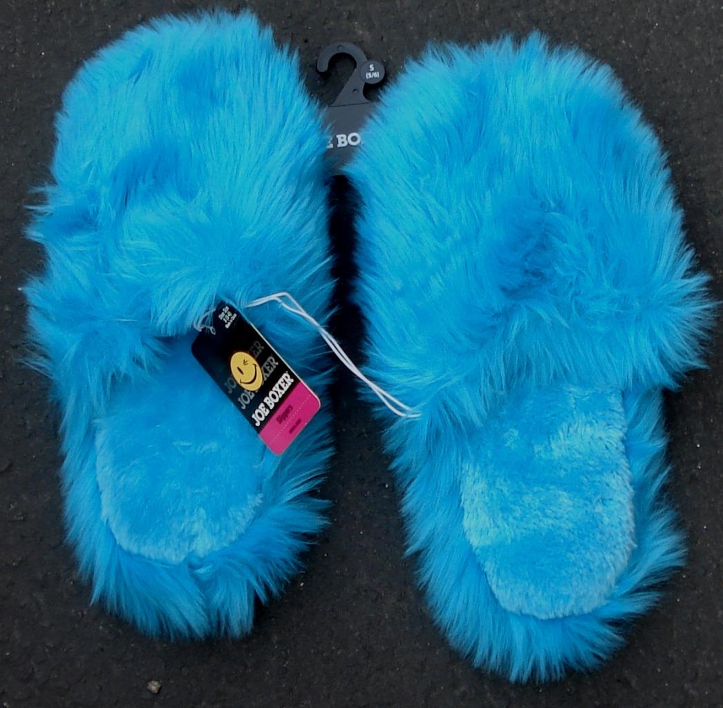 fuzzy slippers for guys