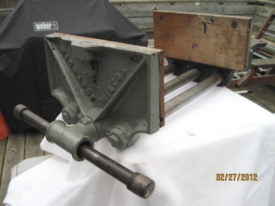 Heavy Duty Workbench Plans on Richards Wilcox Rapid Action Heavy Duty Under Bench Woodworking Vise
