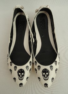 alexander mcqueen flats with skull