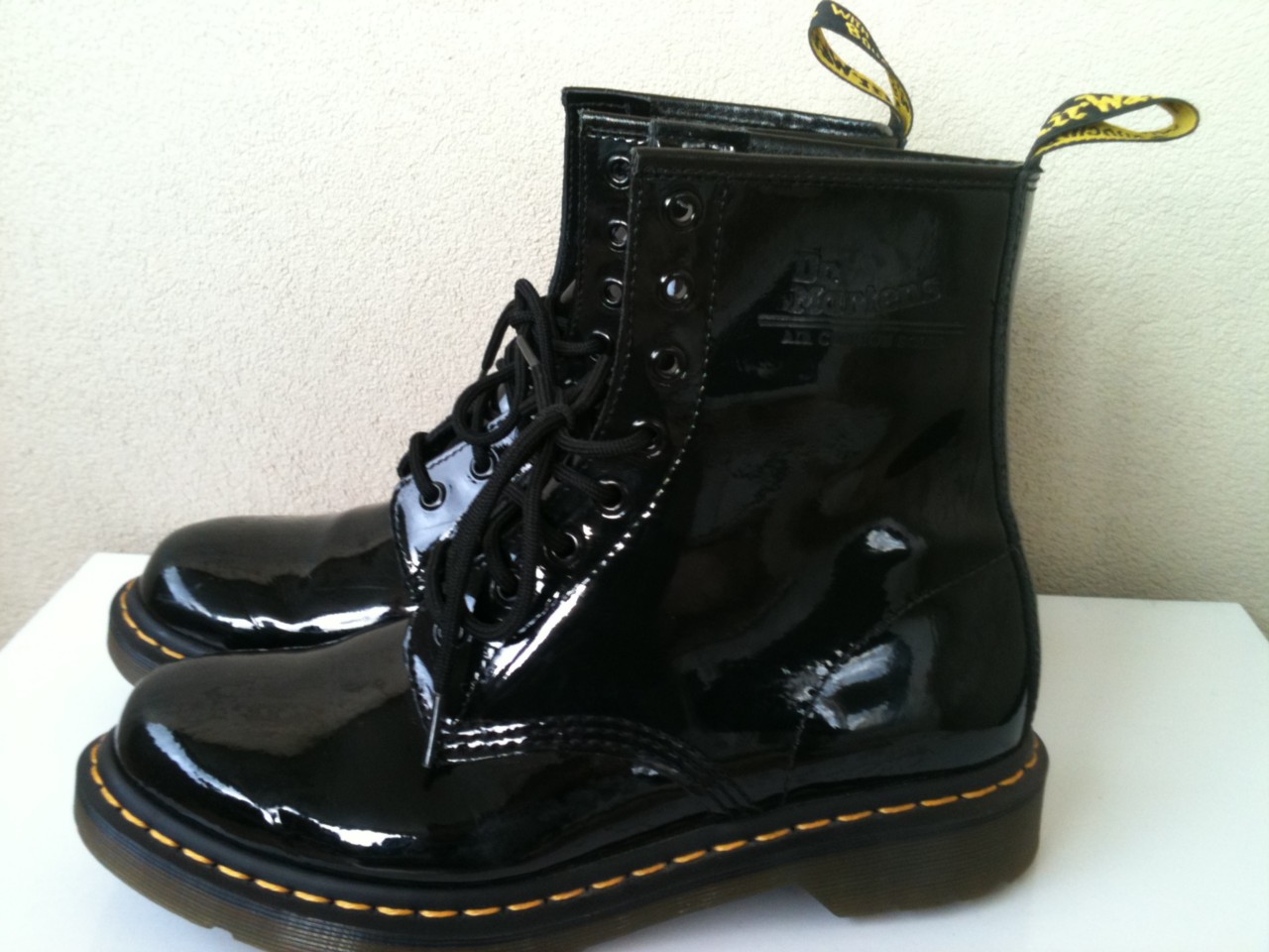 doc marten leather shoes