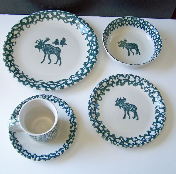 Folk Craft Tienshan MOOSE COUNTRY Dinnerware Set of 4 Plates Bowls Mugs